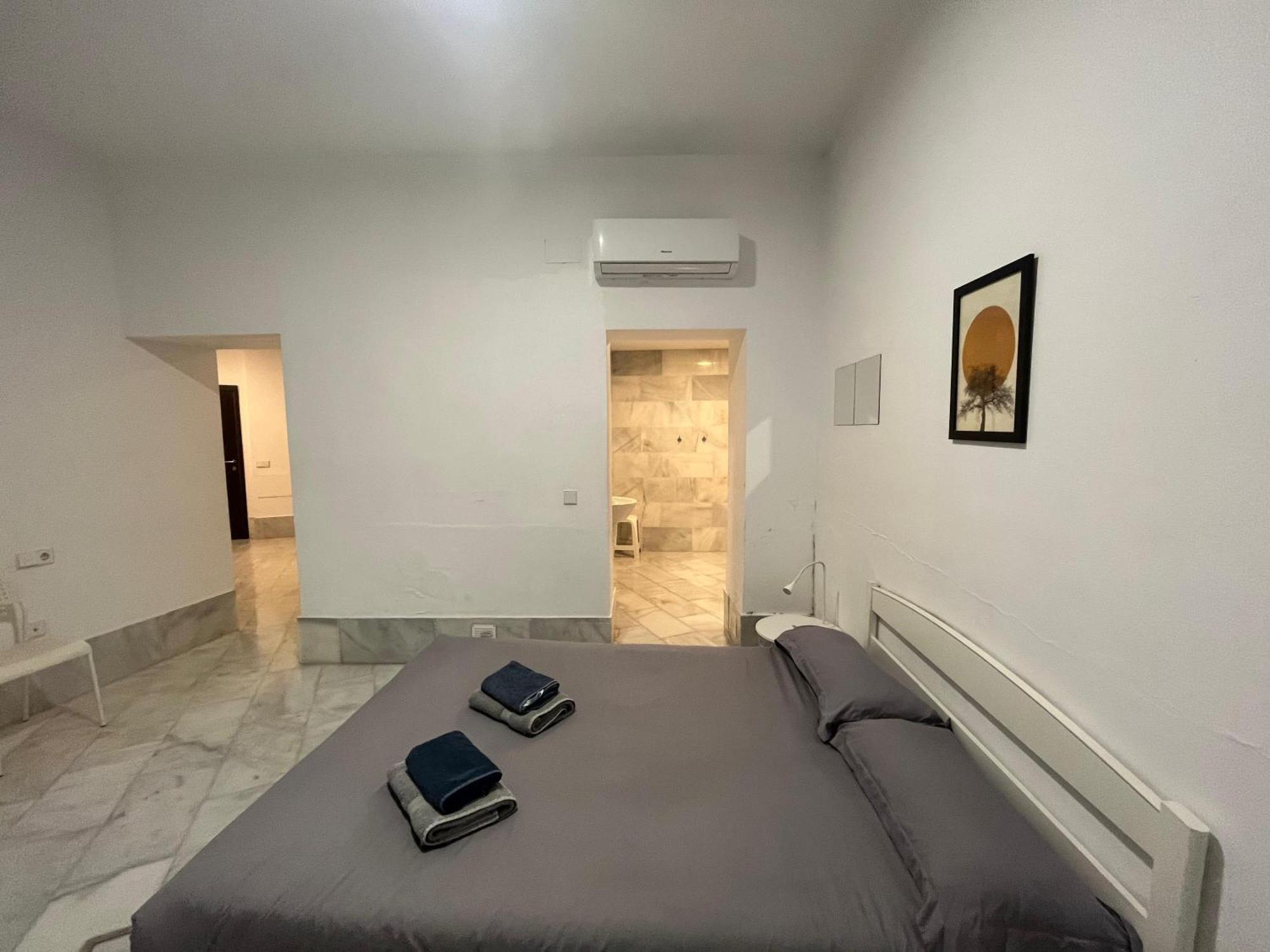 Center Veronica Confort Σεβίλλη Εξωτερικό φωτογραφία